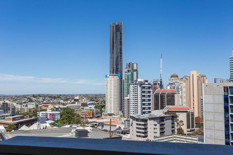 Oxygen Apartments - Sunshine Coast Guide 33