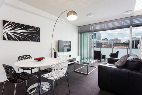 Oxygen Apartments - Sunshine Coast Guide 2
