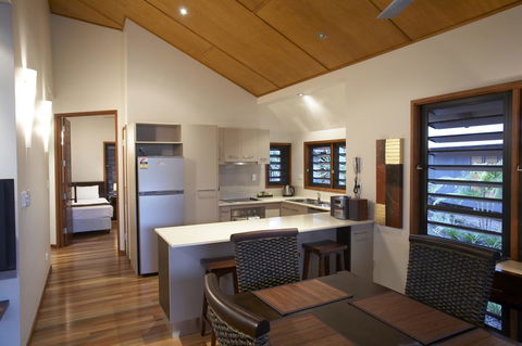 Pure Magnetic Villa 6 - Sunshine Coast Guide 11