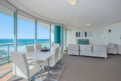 The Waterford On Main Beach - Sunshine Coast Guide 16