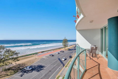 The Waterford On Main Beach - Sunshine Coast Guide 15