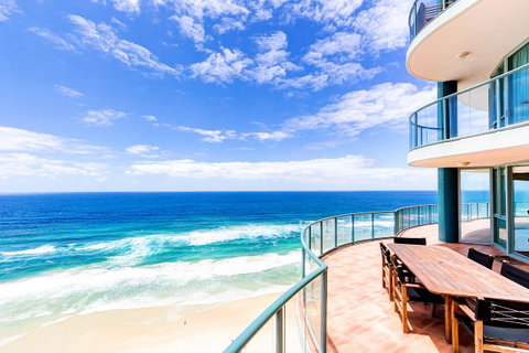 The Waterford On Main Beach - Sunshine Coast Guide 0