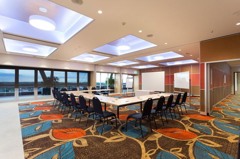 Calamvale Hotel Suites And Conference Centre - Sunshine Coast Guide 10