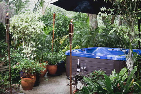 Shasta Place - Sunshine Coast Guide 6
