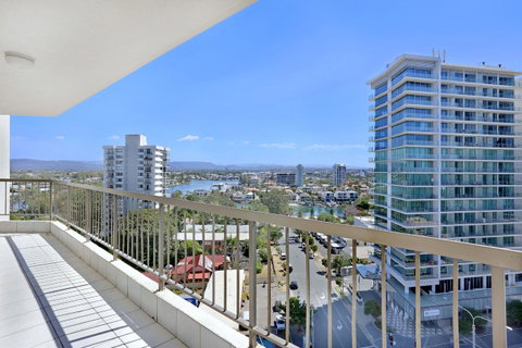 Genesis Apartments By Gold Coast Premium - Sunshine Coast Guide 8