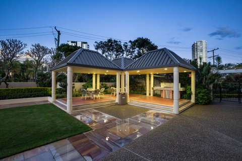Belle Maison Apartments - Official - Sunshine Coast Guide 14