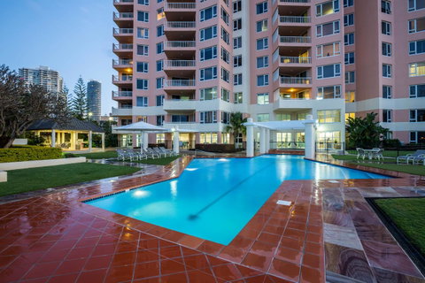 Belle Maison Apartments - Official - Sunshine Coast Guide 12