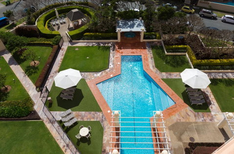 Belle Maison Apartments - Official - Sunshine Coast Guide 36