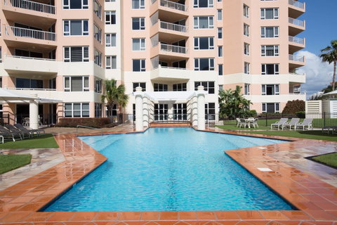 Belle Maison Apartments - Official - Sunshine Coast Guide 37
