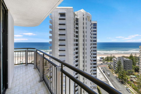 Beachcomber Holiday Apartment - Sunshine Coast Guide 12