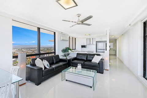 Beachcomber Holiday Apartment - Sunshine Coast Guide 6