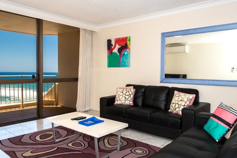 Breakers North Absolute Beachfront Apartments - Official - Sunshine Coast Guide 10