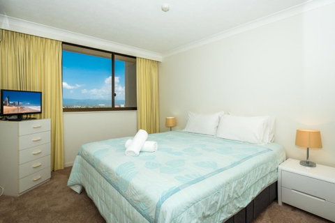 Breakers North Absolute Beachfront Apartments - Official - Sunshine Coast Guide 29