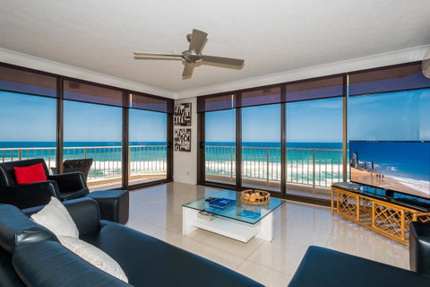 Breakers North Absolute Beachfront Apartments - Official - Sunshine Coast Guide 24