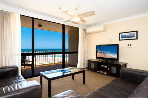 Breakers North Absolute Beachfront Apartments - Official - Sunshine Coast Guide 7
