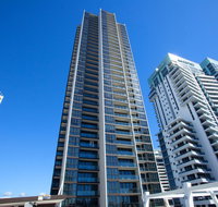 High Floor Ocean View Suites Broadbeach - Sunshine Coast Guide