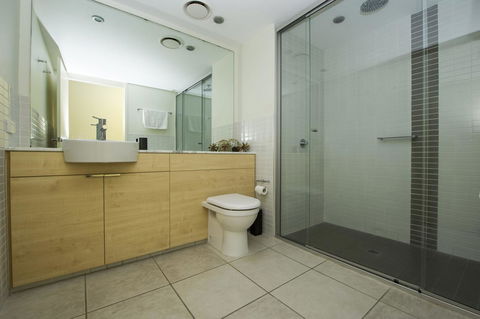 Blue On Blue Studio Room 1272 - Sunshine Coast Guide 2