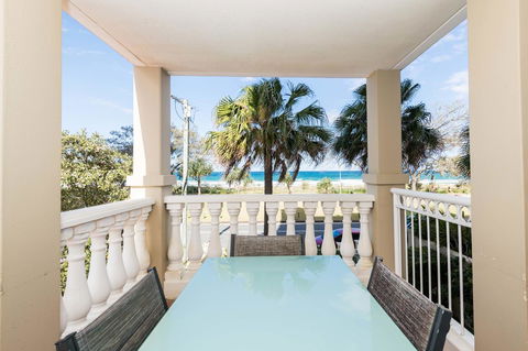 La Grande Apartments - Sunshine Coast Guide 20