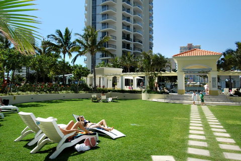 Chevron Renaissance - HR Surfers Paradise - Sunshine Coast Guide 31