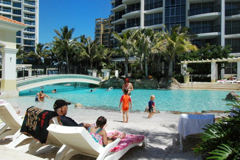 Chevron Renaissance - HR Surfers Paradise - Sunshine Coast Guide 15