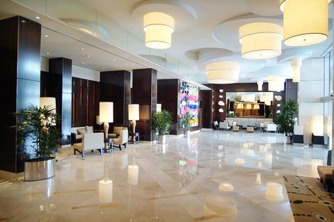 Chevron Renaissance - HR Surfers Paradise - Sunshine Coast Guide 22