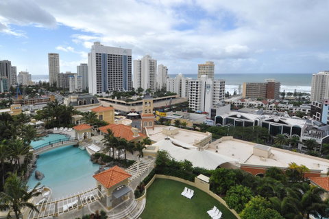 Chevron Renaissance - HR Surfers Paradise - Sunshine Coast Guide 29