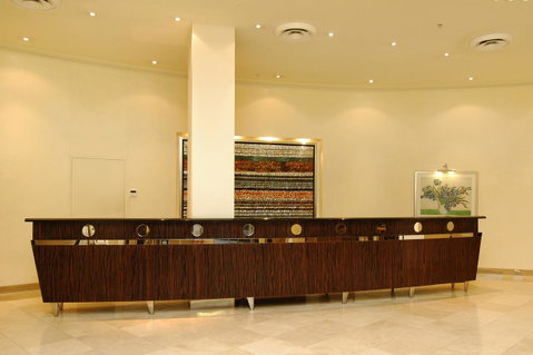 Chevron Renaissance - HR Surfers Paradise - Sunshine Coast Guide 23