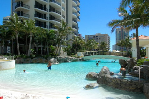 Chevron Renaissance - HR Surfers Paradise - Sunshine Coast Guide 16
