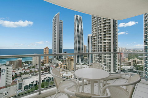 Chevron Renaissance - HR Surfers Paradise - Sunshine Coast Guide 8