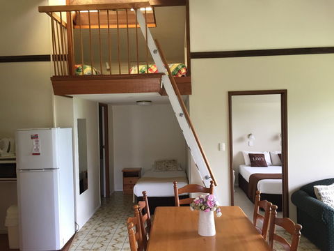 Montville Holiday Apartments - Sunshine Coast Guide 27