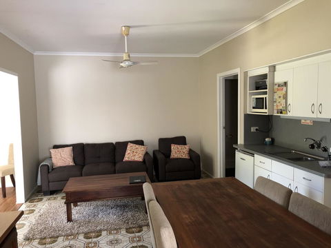 Montville Holiday Apartments - Sunshine Coast Guide 15