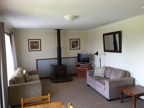 Montville Holiday Apartments - Sunshine Coast Guide 19