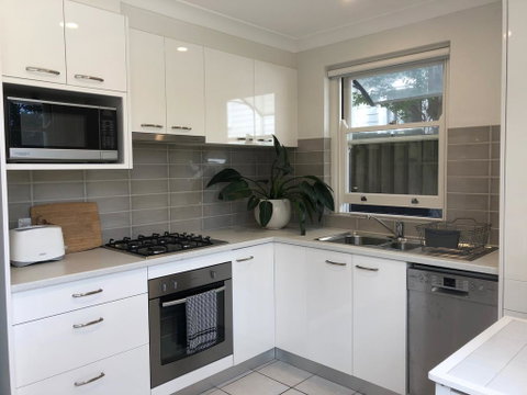 Waterview Cottage - Sunshine Coast Guide 0