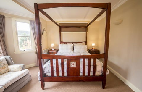 Wattle Grove Homestead Bed & Breakfast - Sunshine Coast Guide 1