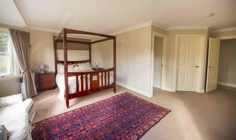Wattle Grove Homestead Bed & Breakfast - Sunshine Coast Guide 0