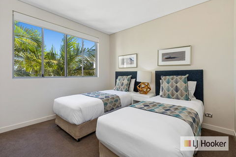 WAVE CULTURE 1204 - BEACH BLISS - Sunshine Coast Guide 1