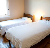 Webster Apartment - Sunshine Coast Guide