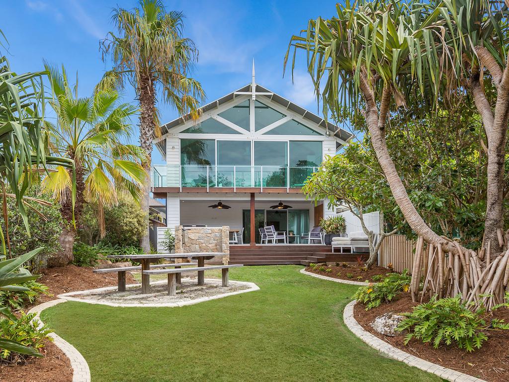 Casuarina NSW Sunshine Coast Guide