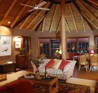 Wildwood Guesthouse - Sunshine Coast Guide