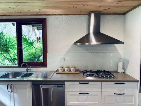 William Bay Cottages - Sunshine Coast Guide 2