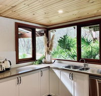 William Bay Cottages - Sunshine Coast Guide