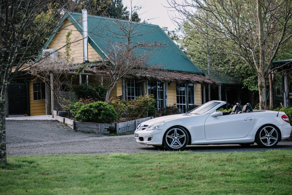 Woodend VIC Sunshine Coast Guide