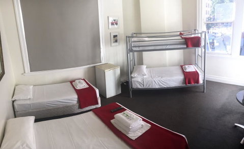 Wynyard Hotel - Sunshine Coast Guide 2