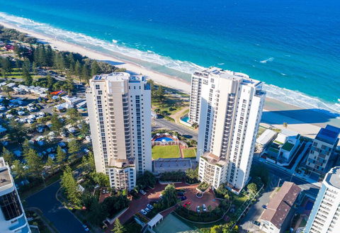 Xanadu Resort - Sunshine Coast Guide 2