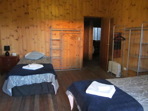 Yoga Retreat - Sunshine Coast Guide 2