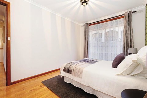 Your Ballarat Home - Sunshine Coast Guide 3