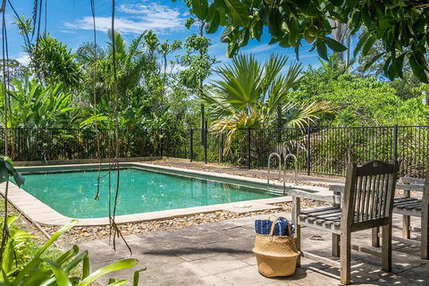 Your Luxury Escape - Cedar View - Sunshine Coast Guide 3