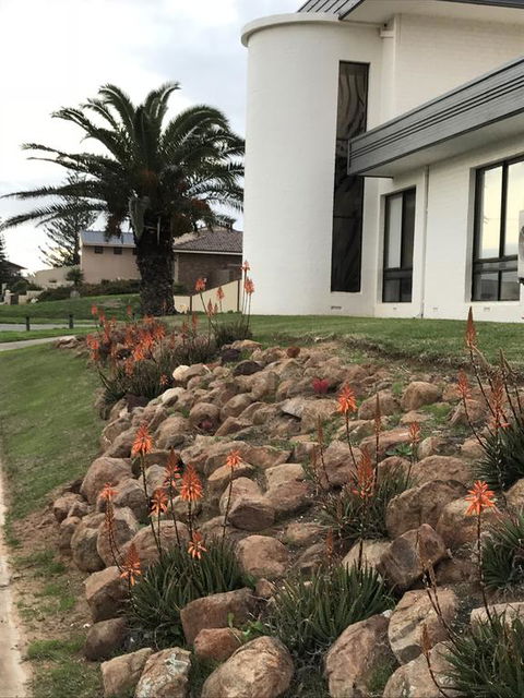 Zebras Guest House Geraldton - Sunshine Coast Guide 3