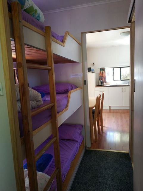 Zeehan Bush Camp - Sunshine Coast Guide 2