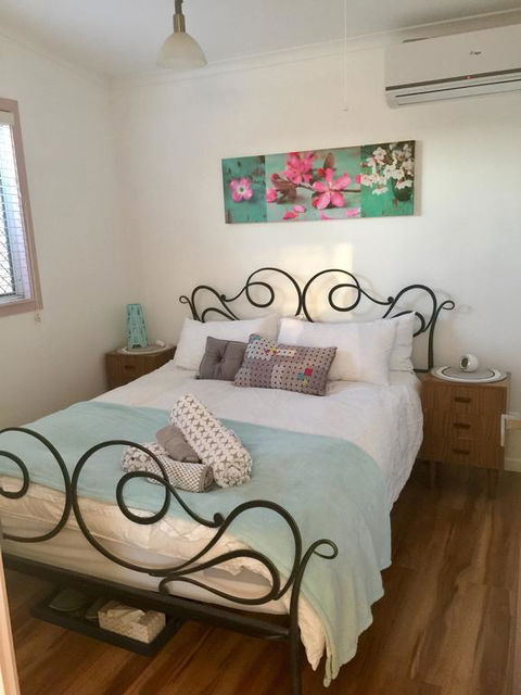 Zen Escape Guest House - Sunshine Coast Guide 3
